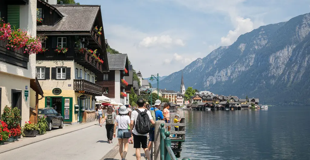 Walking through Hallstatt