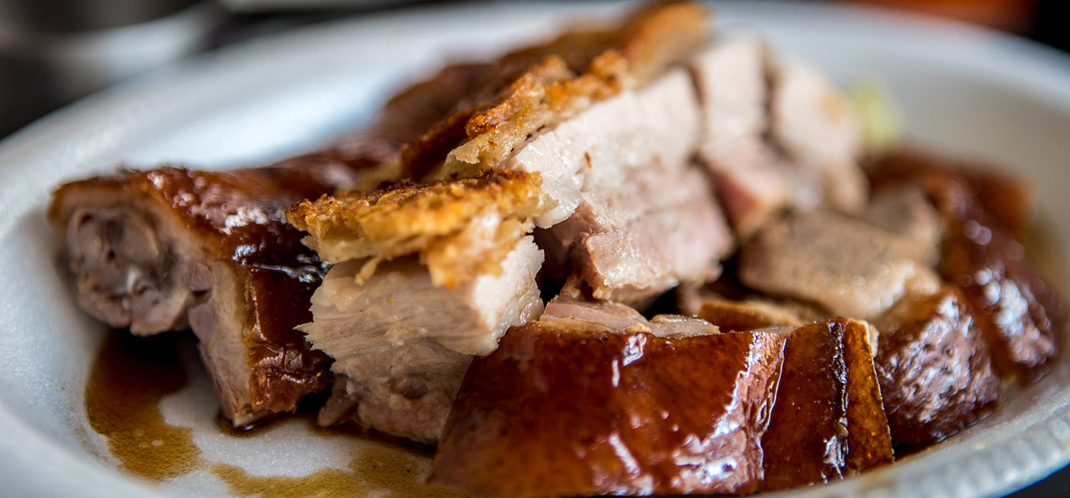 lechon fillipino food
